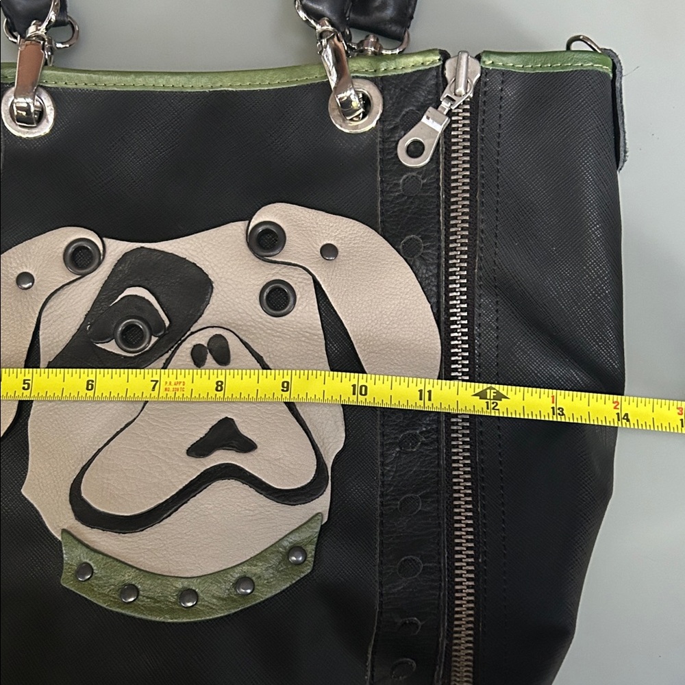 AMAZING 💚🖤  Black and Green Leather Tote with Dog Design! MINT CONDITION‼️ - Picture 13 of 16